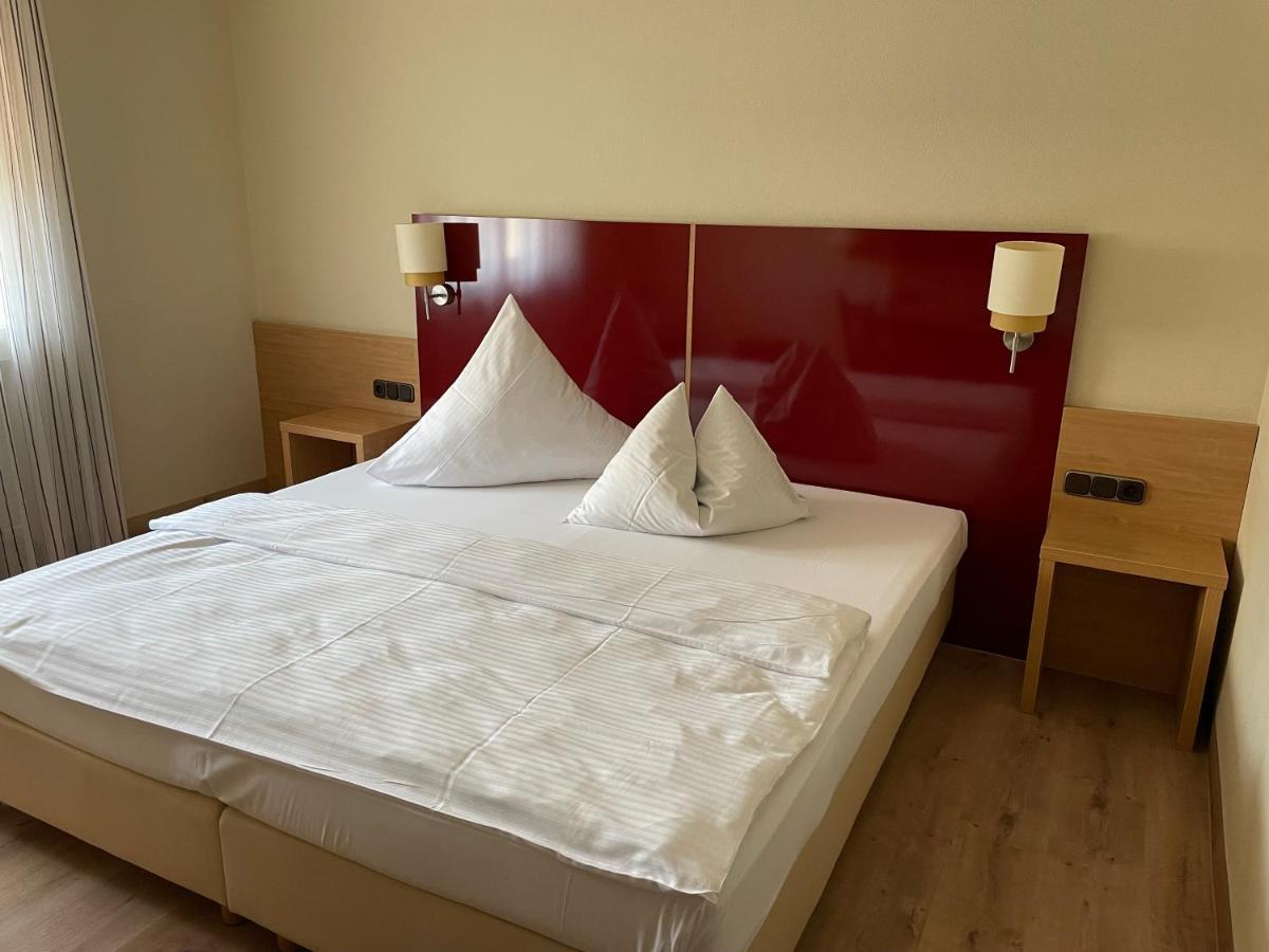 Hotel Paffhausen Wirges ภายนอก รูปภาพ