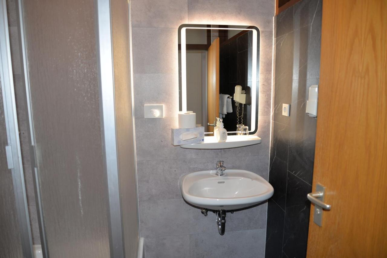 Hotel Paffhausen Wirges ภายนอก รูปภาพ