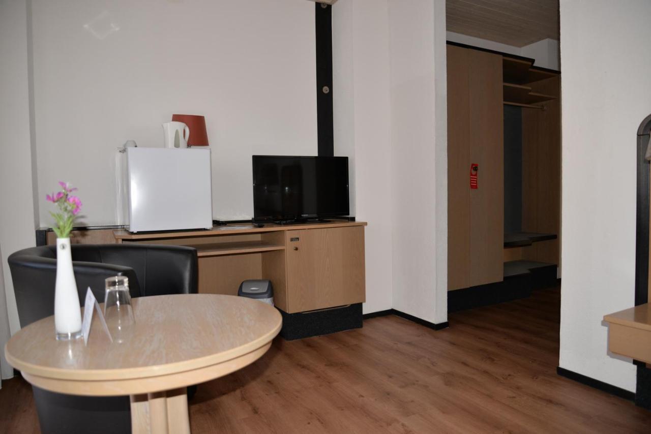 Hotel Paffhausen Wirges ภายนอก รูปภาพ